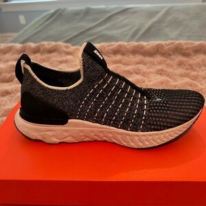 Nike Black and White Women's Sneakers